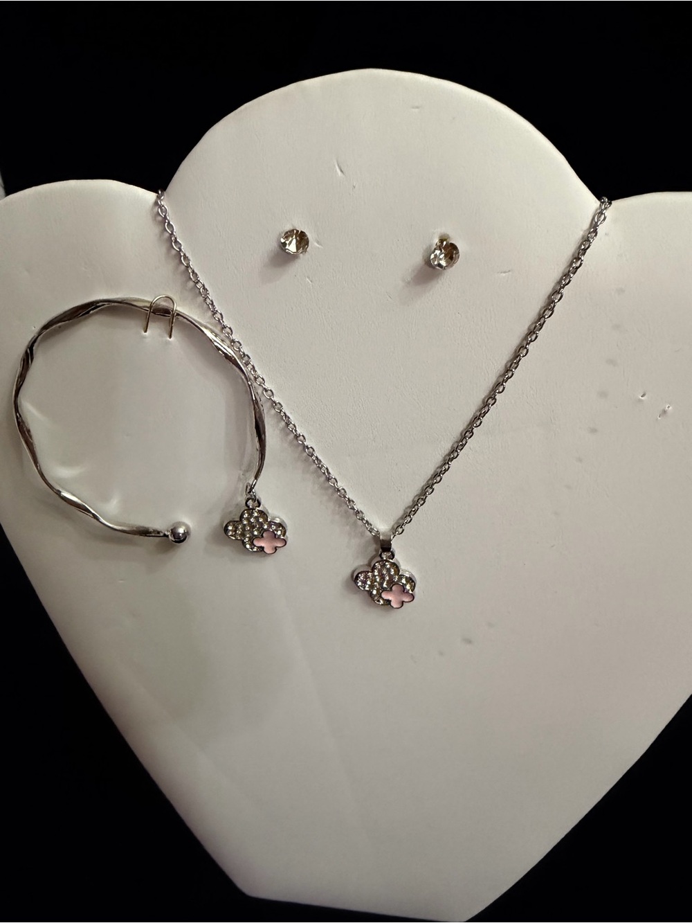 Silver-Tone Clover Necklace/earings & Bracelet Set with Pink Accent